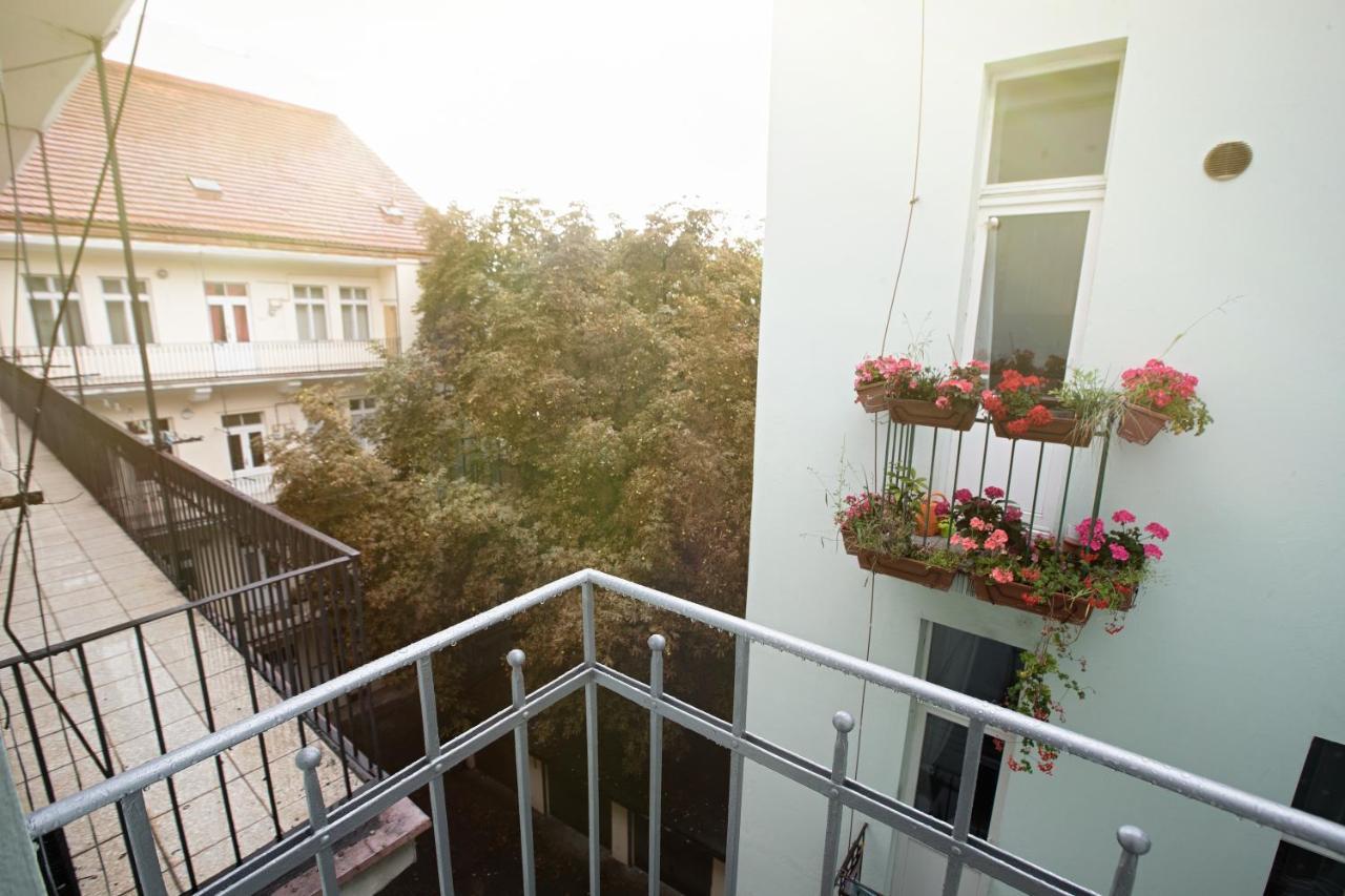 Luxury Central 150M2 Apartment On Wencelas Square With Private Garage Prag Dış mekan fotoğraf